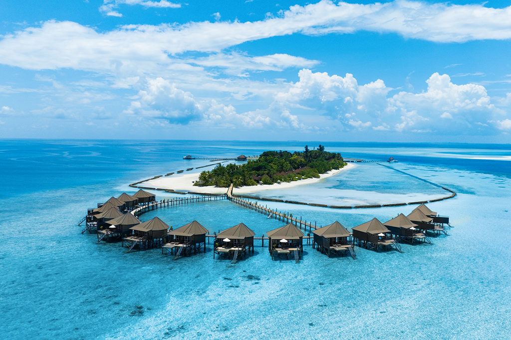 Komandoo Island Resort Spa